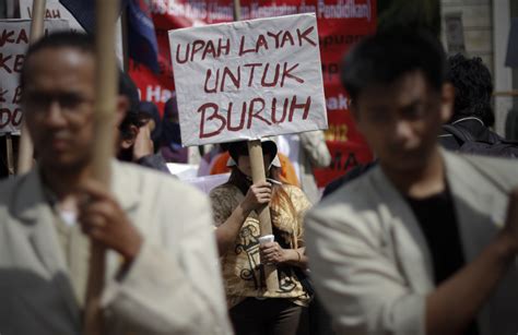 Penyebab Peristiwa Kiprah Muhaimin Iskandar dalam Gerakan Buruh dan Serikat Pekerja